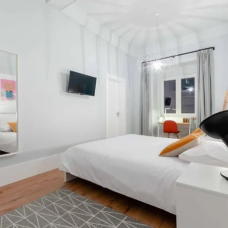 Bed & Breakfast Nlc & Lisbon