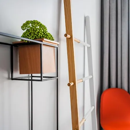 Nlc & Bed & Breakfast 3*