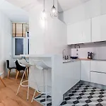 Bed & Breakfast Nlc &