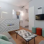 Nlc & Bed & Breakfast Lisboa