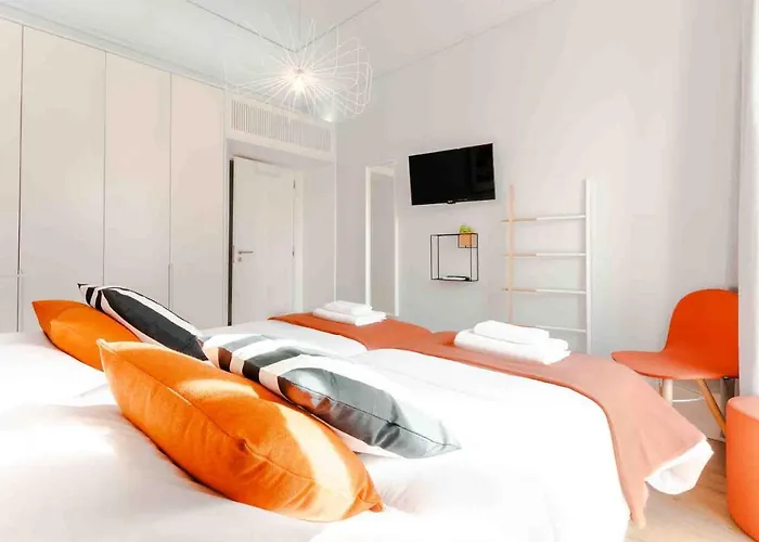 Bed & Breakfast Nlc &